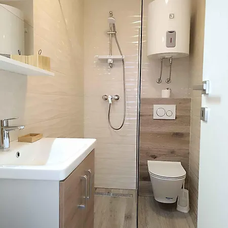 In Okrug Gornji 6132 *