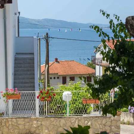 Apartament In Okrug Gornji 6132 Trogir