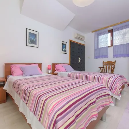 In Okrug Gornji 6132 Apartman