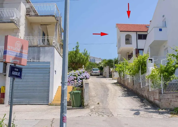 In Okrug Gornji 6132 * Trogir