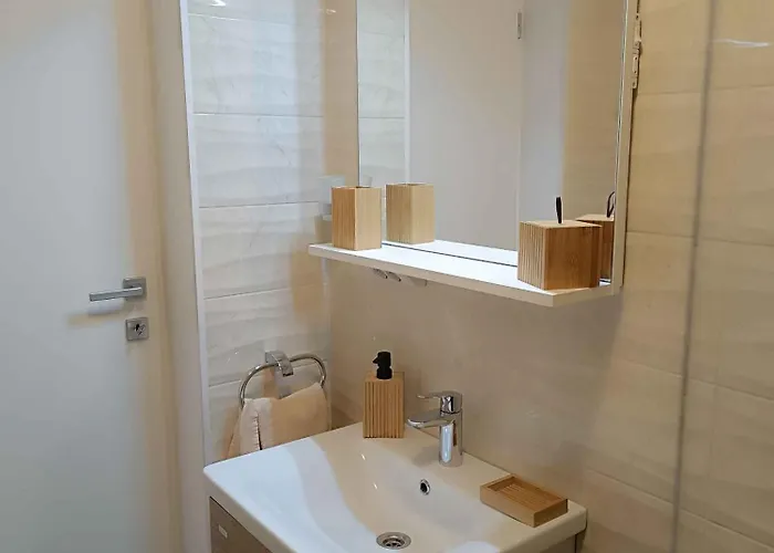 In Okrug Gornji 6132 *