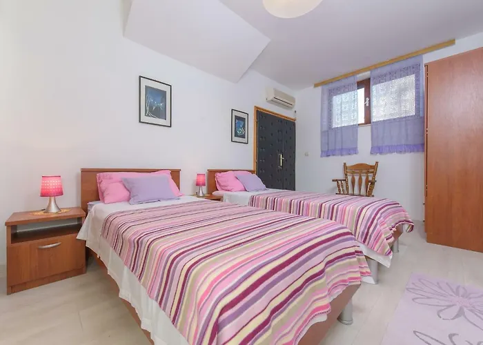 In Okrug Gornji 6132 Appartement